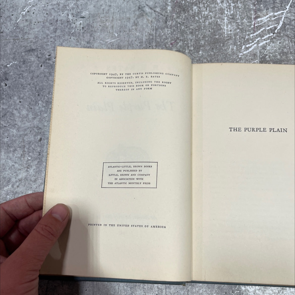 the purple plain book, by H. E. Bates, 1947 Hardcover image 3