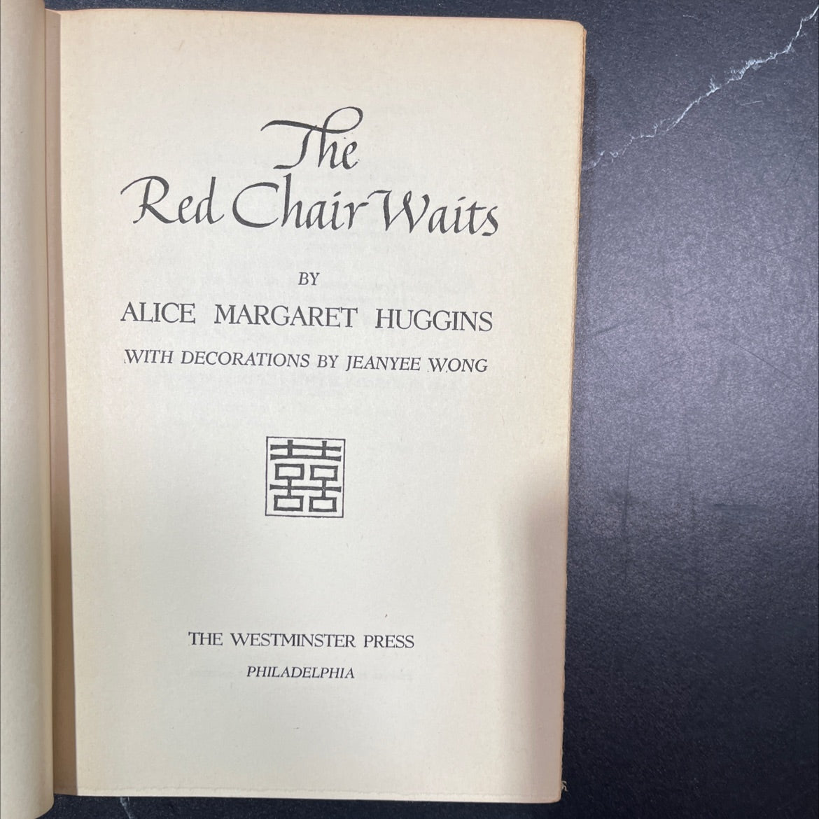 the red chair waits book, by alice margaret huggins, 1948 Hardcover, Vintage, Heavily Used image 2