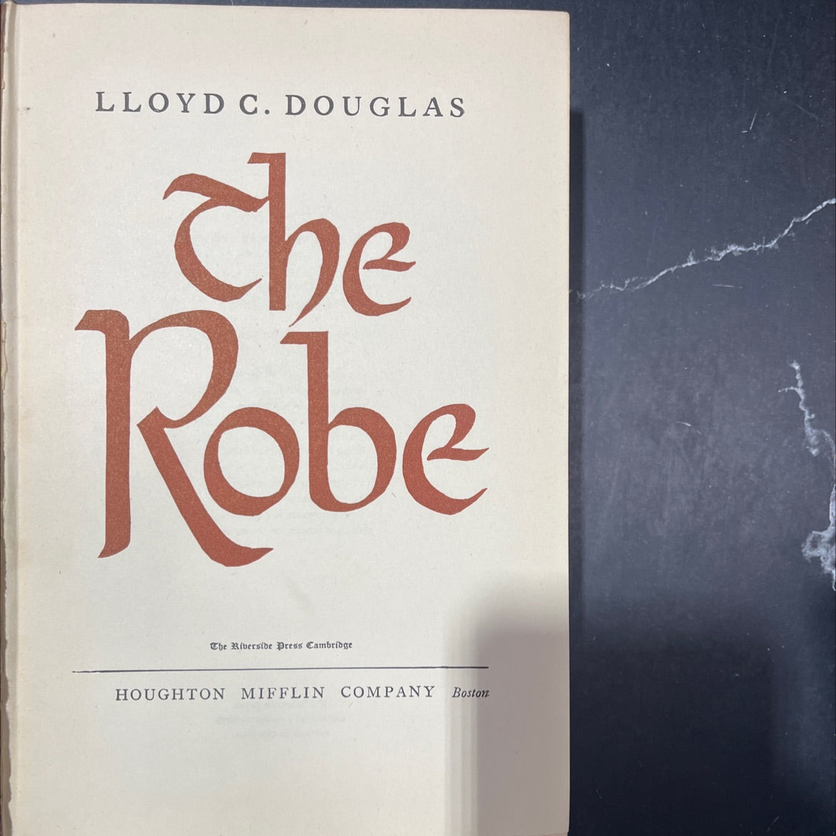 the robe book, by lloyd c. douglas, 1942 Hardcover image 2