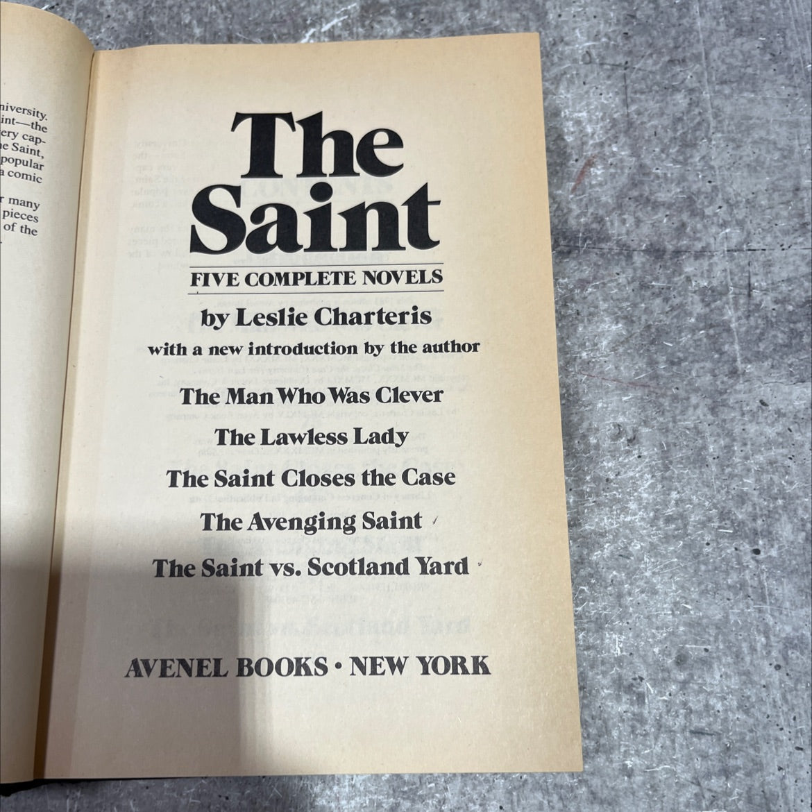the saint: five complete novels book, by leslie charteris, 1983 Hardcover image 2