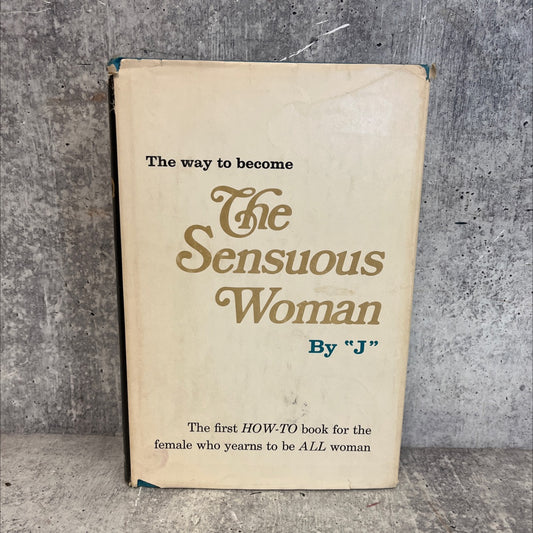 the sensuous woman book, by j, 1970 Hardcover image 1