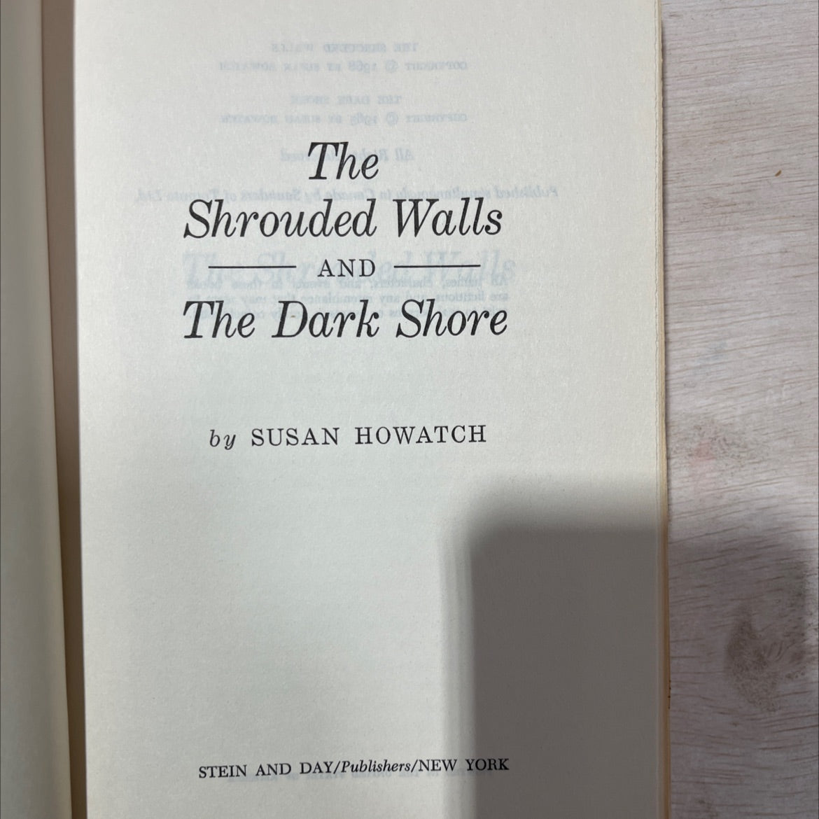 the shrouded walls book, by susan howatch, 1968 Hardcover, Vintage image 2