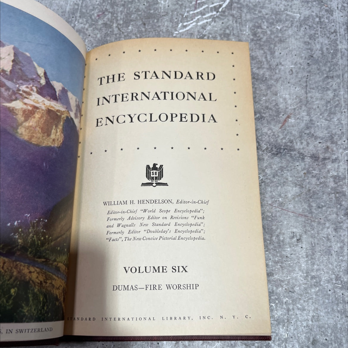 the standard international encyclopedia book, by william h. hendelson, 1953 Hardcover image 2
