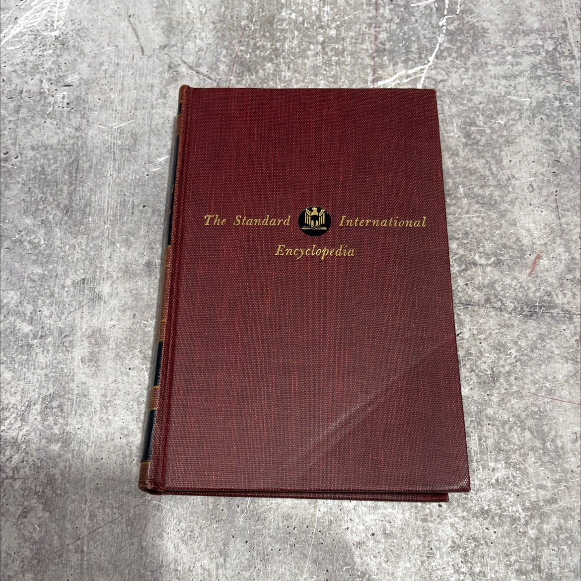 the standard international encyclopedia book, by william h. hendelson, 1953 Hardcover image 1