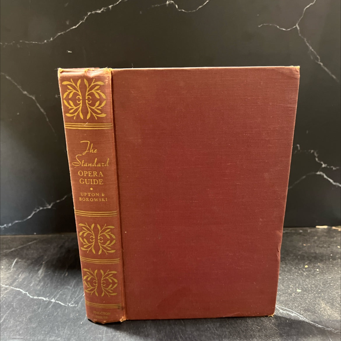 the standard opera guide book, by george p. upton and felix borowski, 1947 Hardcover image 1