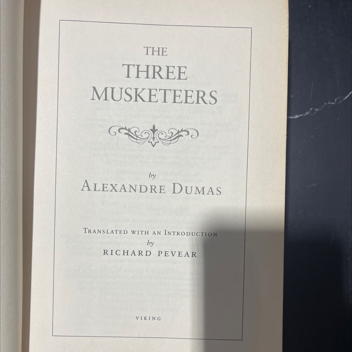 the three musketeers book, by alexandre dumas, 2006 Hardcover image 2