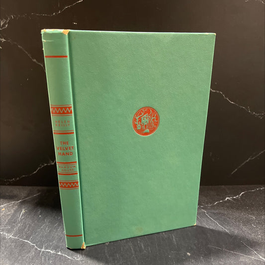 the velvet hand book, by helen reilly, 1953 Hardcover image 1