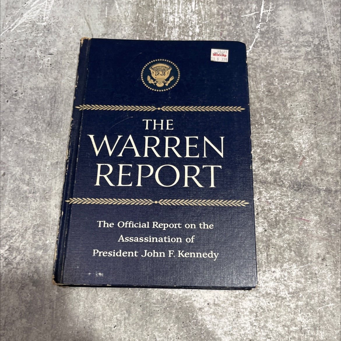 the warren report book, by president's commission on the assassination of president john f. kennedy, 1964 Hardcover image 1