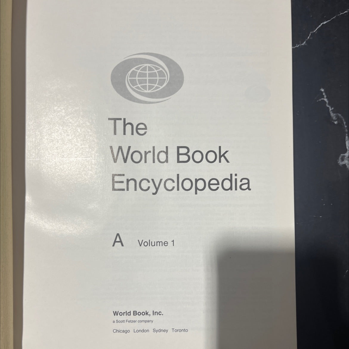 the world book encyclopedia book, by unknown, 1985 Hardcover image 2
