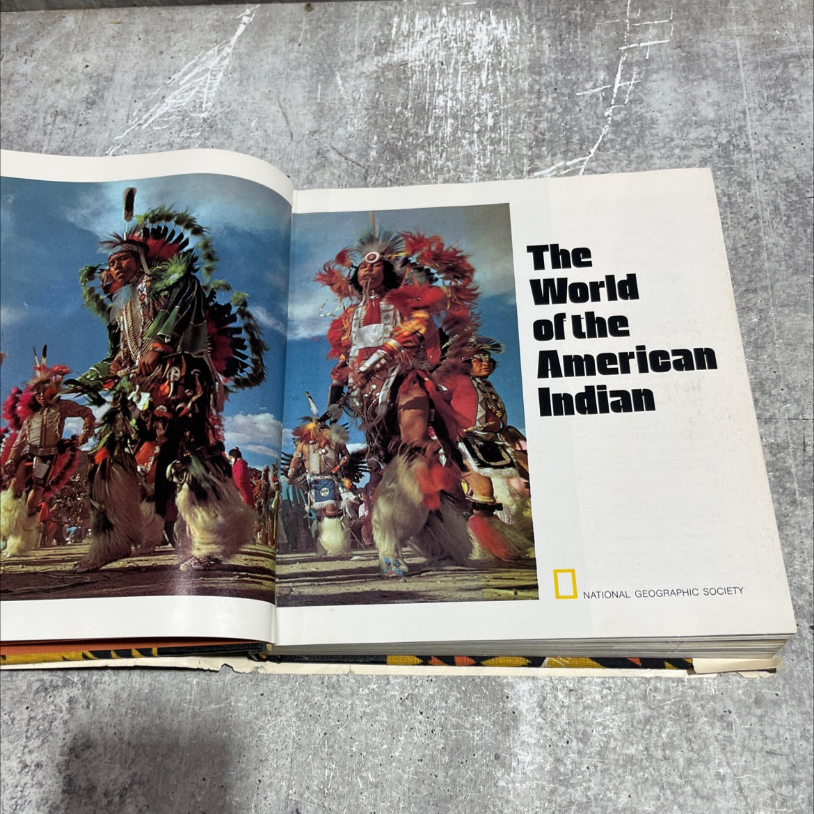 the world of the american indian book, by national geographic society, 1974 Hardcover image 2