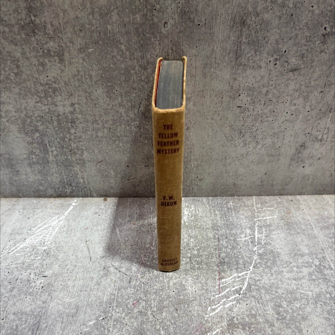 the yellow feather mystery book, by franklin w. dixon, 1953 Hardcover image 4