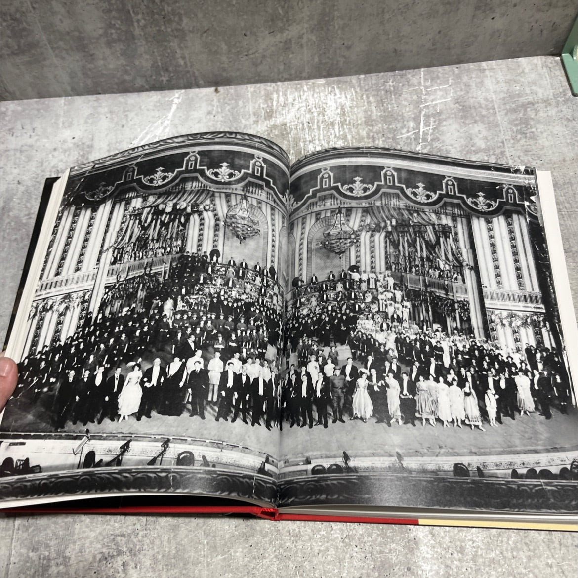 theater in america book, by mary c. henderson, 1970 Hardcover image 3