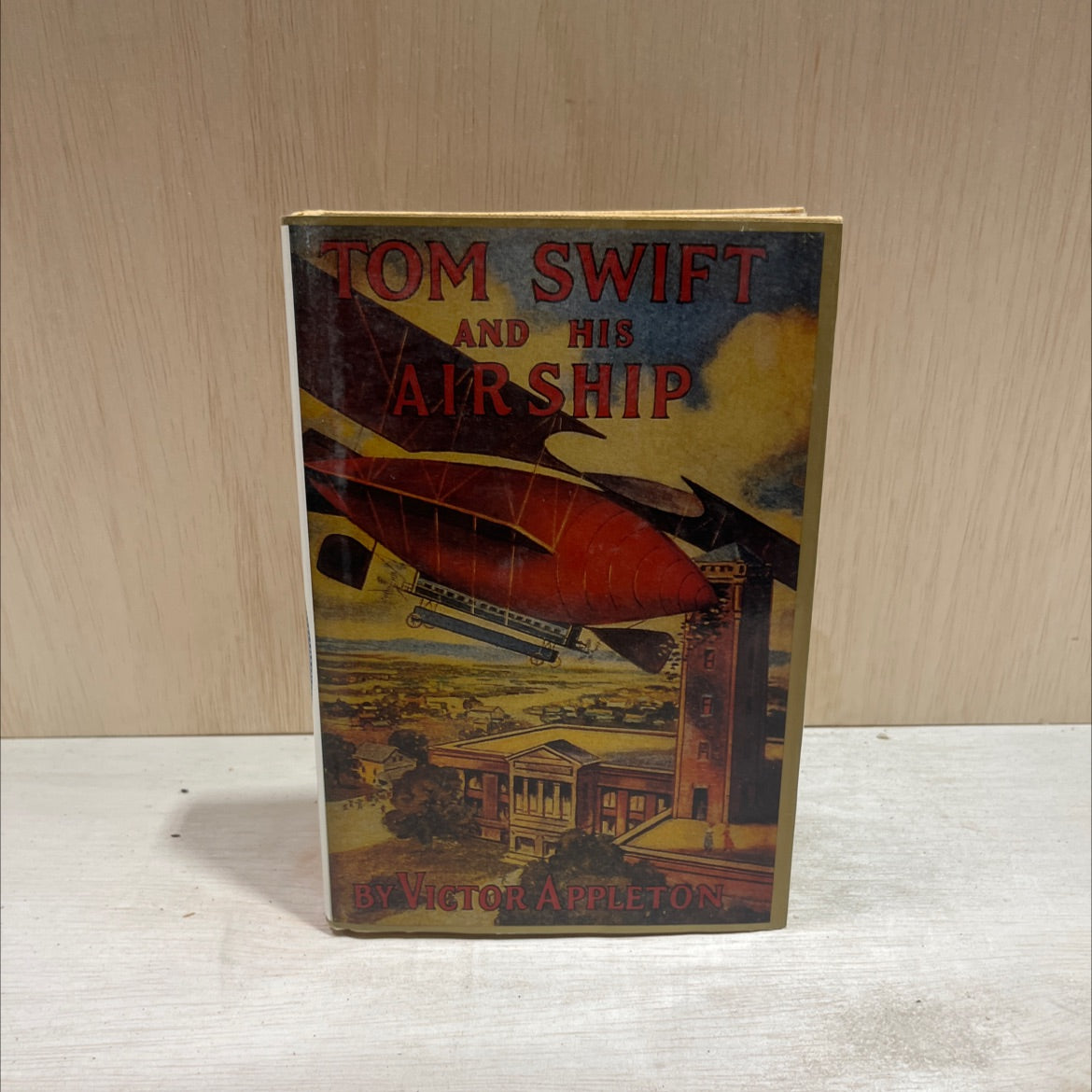 tom swift and his airship or the stirring cruise of the red cloud book, by victor appleton, 1992 Hardcover image 1