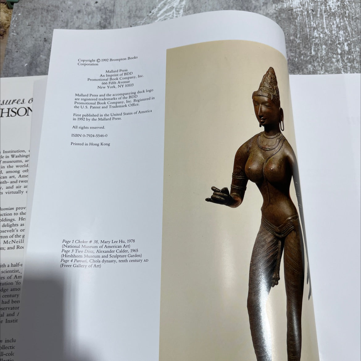 treasures of the smithsonian book, by John S. Bowman, 1992 Hardcover image 3