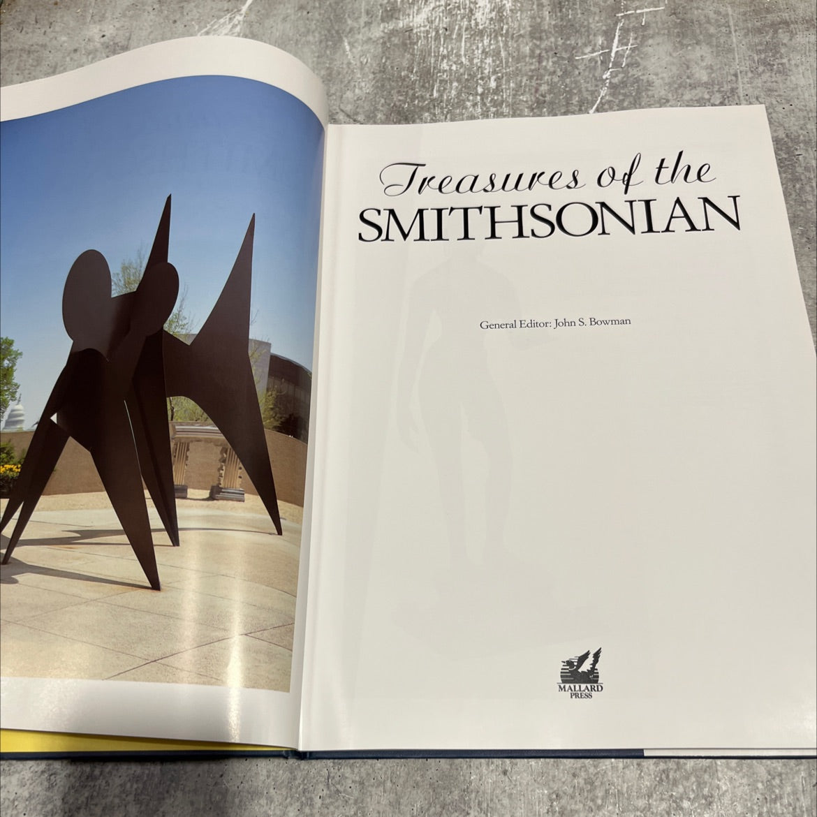 treasures of the smithsonian book, by John S. Bowman, 1992 Hardcover image 2