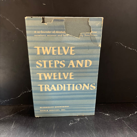 twelve steps and twelve traditions book, by Alcoholics Anonymous World Services, Inc., 1978 Hardcover image 1