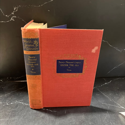 twenty thousand leagues under the sea and the blockade runners book, by Jules Verne, 1949 Hardcover, Vintage image 1