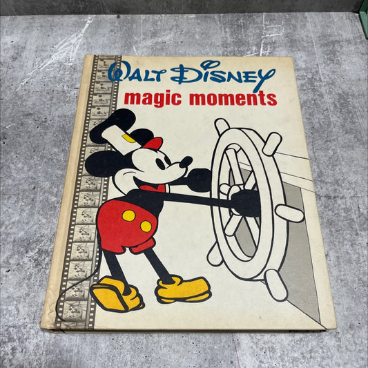 walt disney magic moments book, by ercole arseni, leone bosi, massimo marconi, 1973 Hardcover image 1