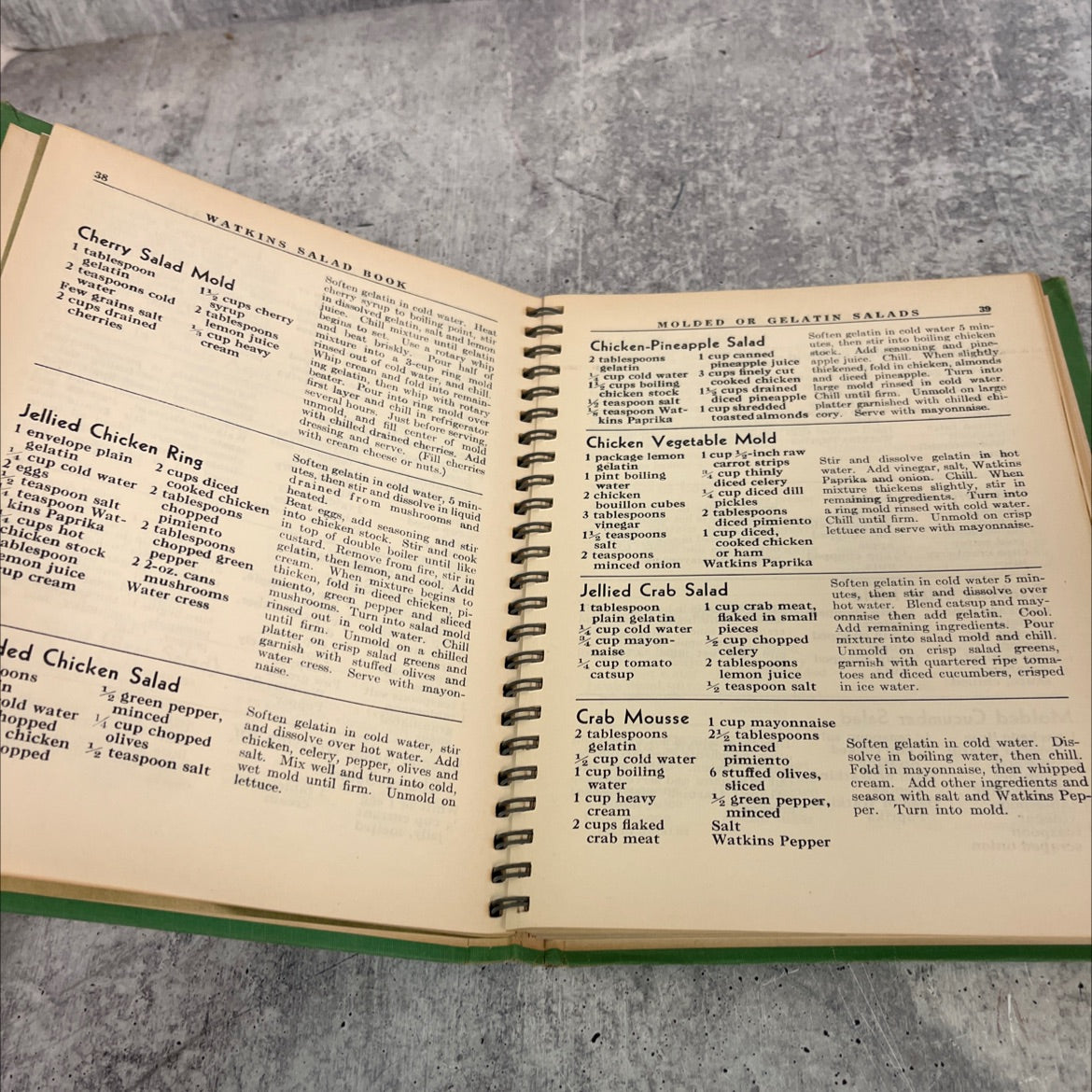 watkins salad book book, by elaine allen, 1946 Hardcover image 3