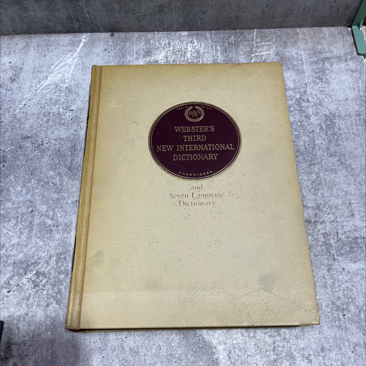 webster's third new international dictionary of the english language unabridged volume ii h to r book, by g. & c. image 1