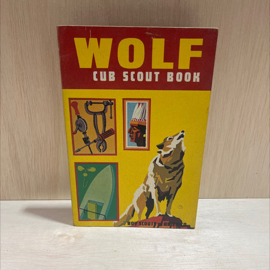 wolf cub scout boy scouts of america book book, by unknown, 1967 Paperback image 1