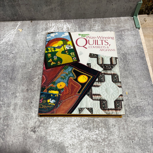 woman's day prize-winning quilts, coverlets & afghans book, by Julie Houston, 1982 Hardcover image 1