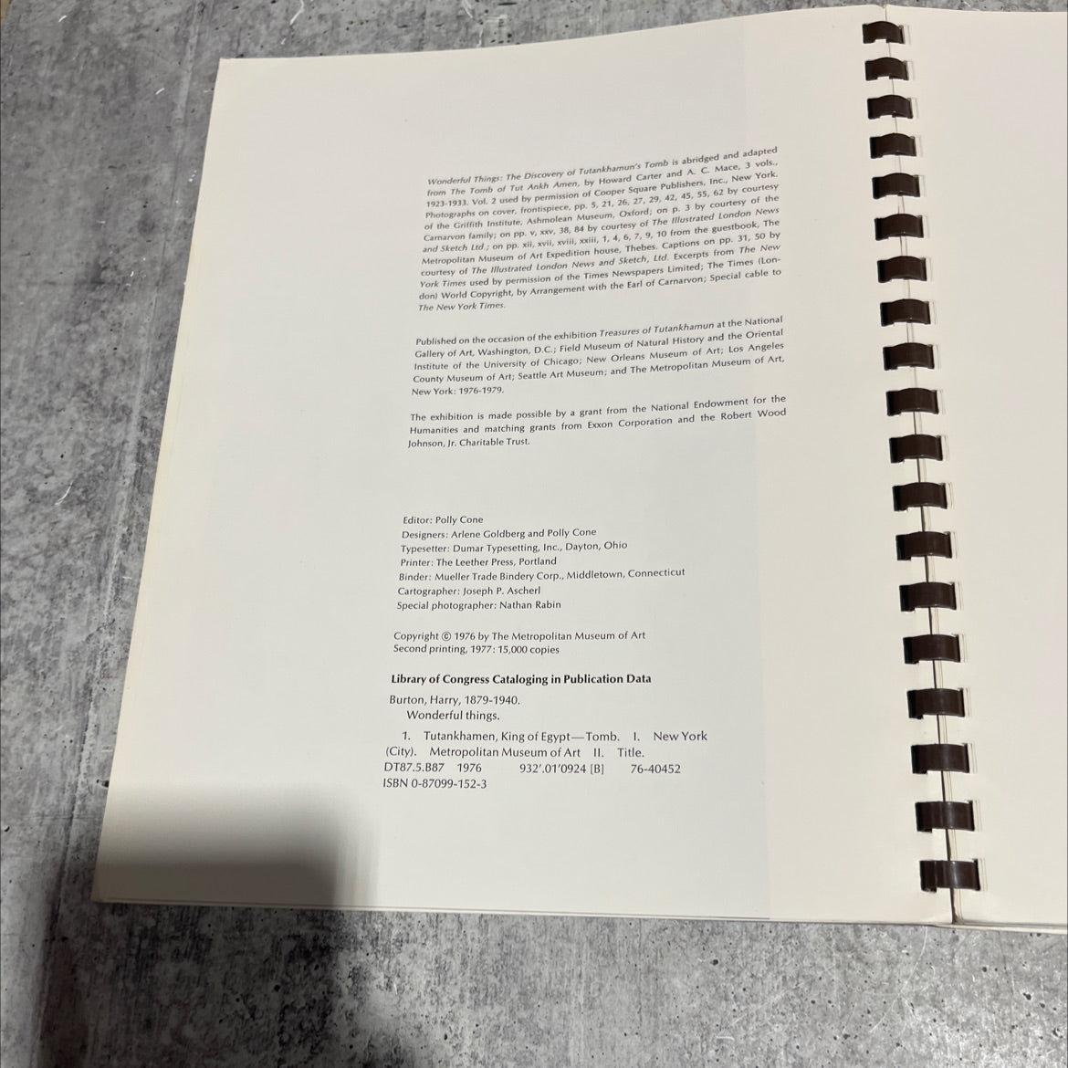 wonderful things: the discovery of tutankhamun's tomb book, by Howard Carter, A. C. Mace, 1979 Paperback image 3