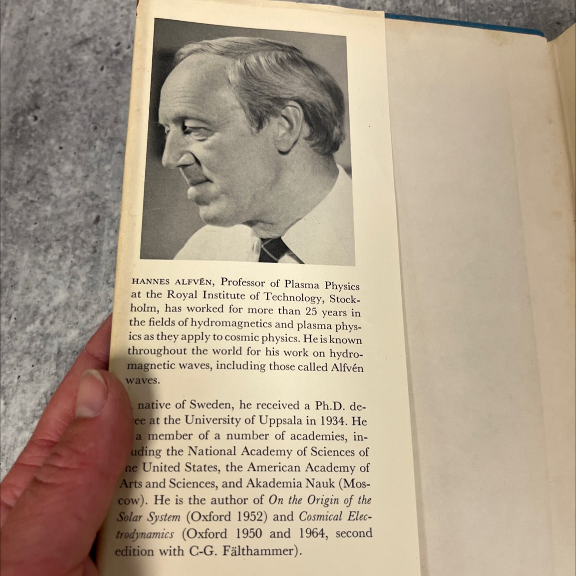 worlds-antiworlds antimatter in cosmology book, by Hannes Alfvén, 1966 Hardcover image 4